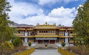 西藏旅游景点：罗布林卡(人民公园)