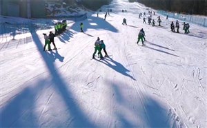 亚布力滑雪旅游度假区滑雪费用/开放时间/雪道介绍/旅游交通/导览图/