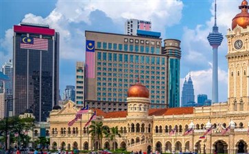 马来西亚·吉隆坡·独立广场旁的高等法院-马来西亚旅游报价