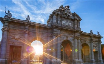 西班牙太阳门广场旅游-欧洲5国旅游线路
