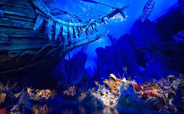 上海迪士尼乐园游乐项目:藏宝湾加勒比海盗