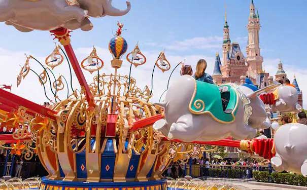 上海迪士尼乐园游乐项目:奇想花园小飞象