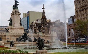 阿根廷布宜诺斯艾利斯国会广场-重庆青旅