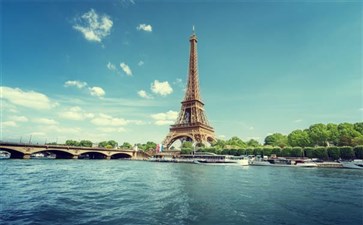 法国巴黎埃菲尔铁塔-重庆旅行社