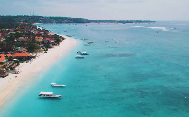 巴厘岛旅游景点蓝梦岛