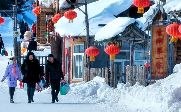 中国雪乡雪韵大街冬季雪景