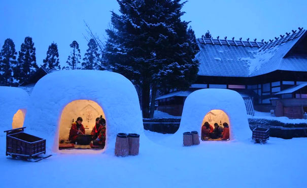 日本冬季旅游八大雪景：秋田县横手市雪屋节