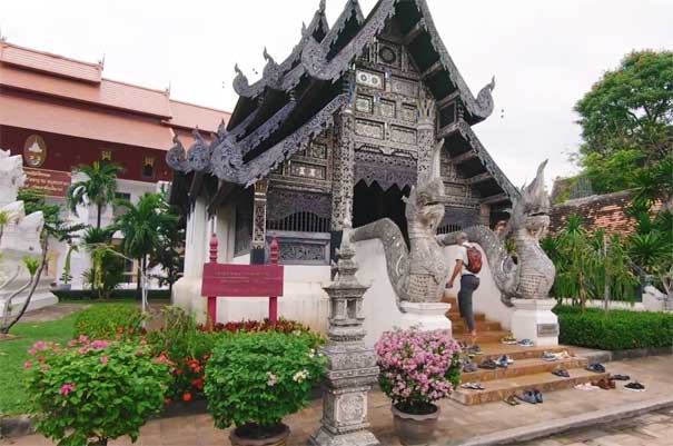 泰国清迈旅游景点：契迪龙寺(Wat Chedi Luang)