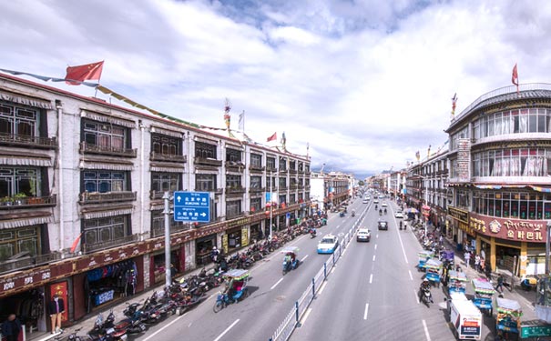 西藏旅游：拉萨八廓街