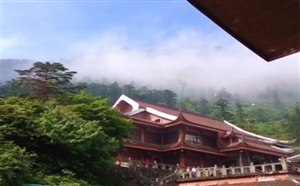 峨眉山旅游景点【雷洞坪】