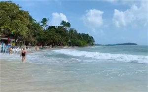 泰国苏梅岛恰文海滩旅游