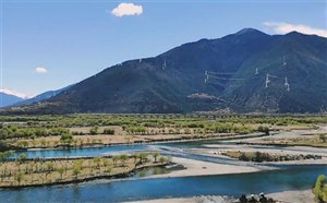 西藏苯日神山旅游门票/交通/景点介绍