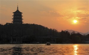  [杭州西湖旅游]雷峰塔景点介绍/四大看点/门票价格/开放时间/注意事项