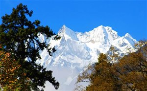 [四川旅游]燕子沟景区门票价格/交通路线/开放时间/景点介绍