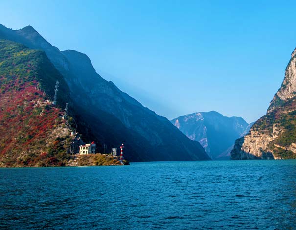 重庆三峡旅游-巫山巫峡大宁河红叶