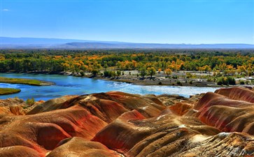 新疆五彩滩-新疆旅游-重庆青年旅行社