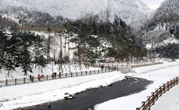 重庆到西岭雪山旅游_重庆青年旅行社