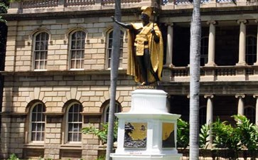 夏威夷·檀香山·伊欧拉尼皇宫与雕像-重庆中国青年旅行社