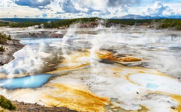 美国·黄石国家公园·猛犸梯田-美国旅游线路-重庆中青旅