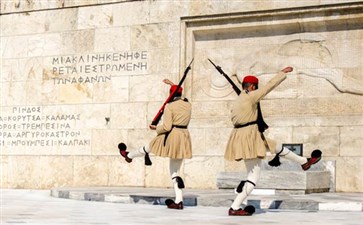 希腊·雅典·宪法广场卫兵换岗-希腊旅游线路