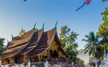 老挝琅勃拉邦·香通寺-重庆自驾游