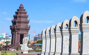 柬埔寨金边·独立纪念碑-柬埔寨吴哥窟旅游报价