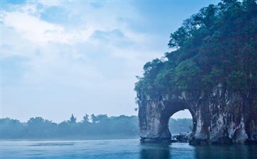 悦享桂林象鼻山-桂林当地参团旅游