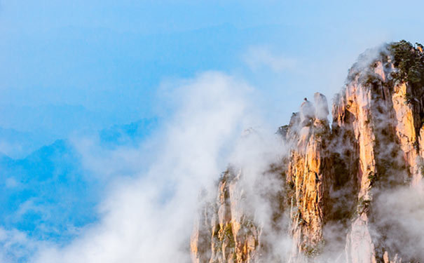 冬季黄水云雾缭绕-重庆旅行社