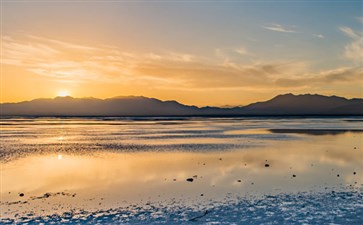 重庆到青海+甘肃+宁夏+内蒙旅游-茶卡盐湖