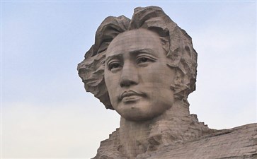 长沙橘子洲头青年毛主席雕像-重庆三峡旅游