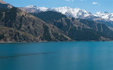 天山天池风景区-重庆到新疆旅游线路