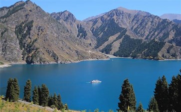 新疆天山天池旅游-新疆旅游景点
