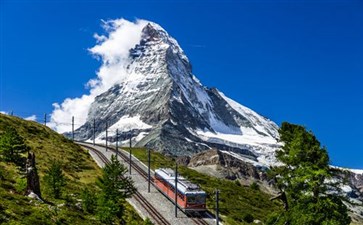 阿尔卑斯山-瑞士旅游-重庆中青旅