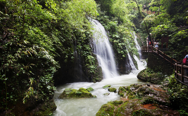 黑山谷