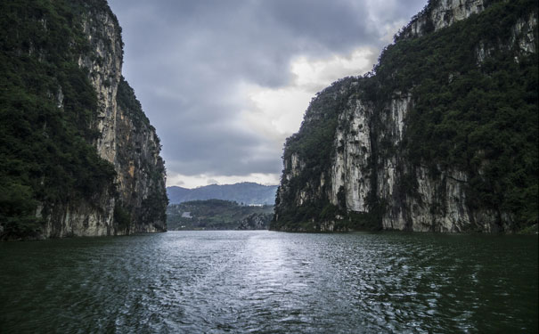 万峰湖