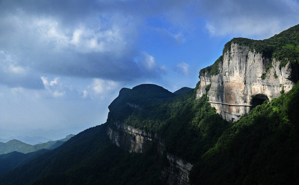 南川金佛山