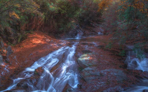 重庆周边红叶自驾游路线4：光雾山红叶