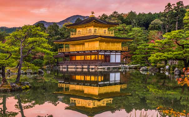 日本京都金阁寺秋景