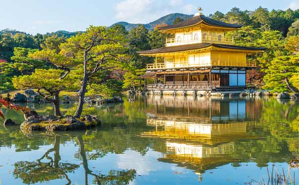 日本京都金阁寺春夏