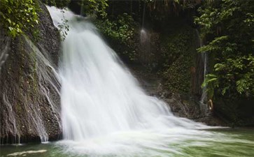 古东瀑布风光-重庆到桂林特价旅游-重庆中青旅