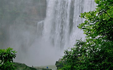 赤水大瀑布景区-重庆周边漂流-重庆青年旅行社