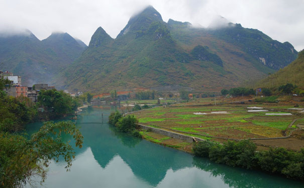 广西巴马旅游