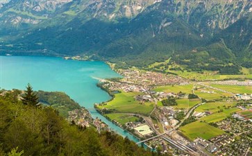 瑞士山色-重庆到欧洲旅游-西欧3国旅游报价