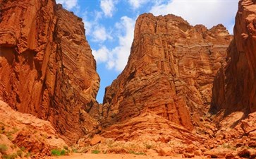 南疆天山神秘大峡谷-新疆南疆+额济纳旗旅游