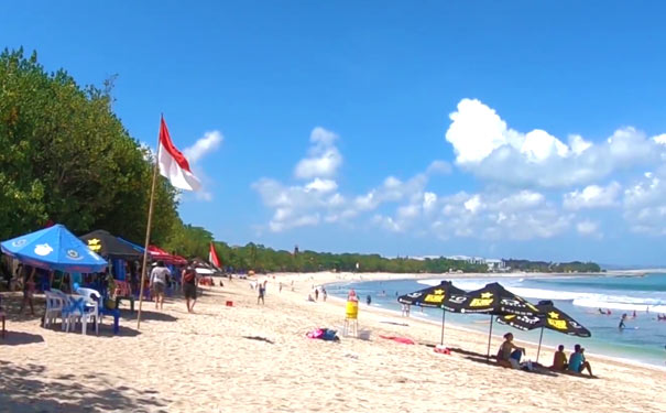 巴厘岛库塔海滩景色