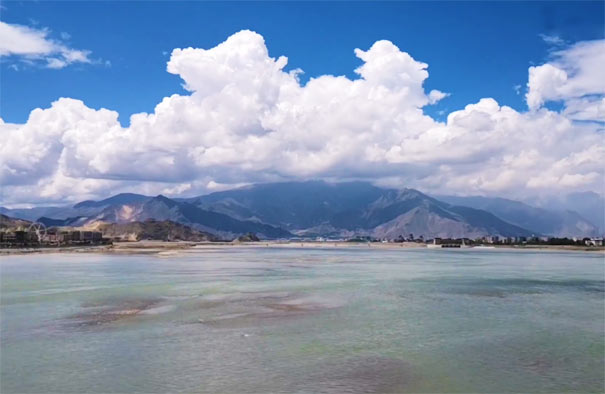 国内秋季旅游冷门地：拉萨河谷秋景