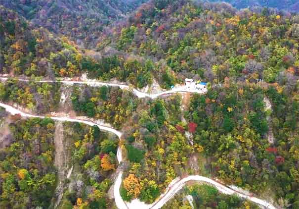 国内秋季旅游冷门地：周至老县城秋景