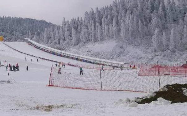重庆武隆仙女山滑雪场