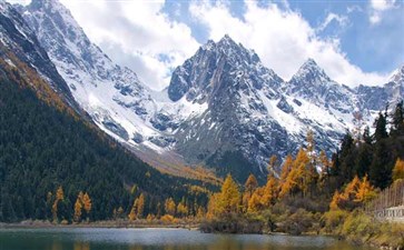 黄龙风景区-九寨沟旅游动车线-重庆旅行社