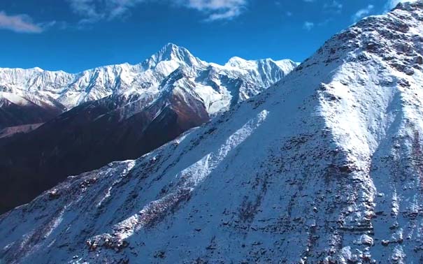 秋季旅游：四川贡嘎雪山